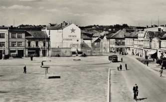 Poválečná podoba holické studny 1