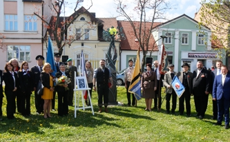 Slavnostní odhalení plastiky 8. května 2021 2